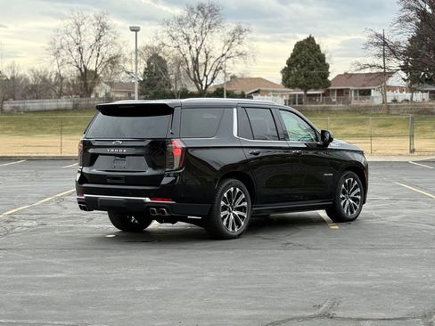 Used 2025 Chevrolet Tahoe High Country image 5