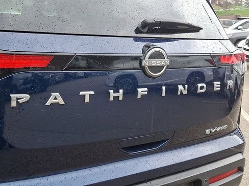 Used 2022 Nissan Pathfinder SV w/ SV Premium Package image 30