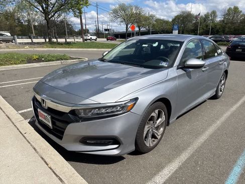 Used 2019 Honda Accord EX image 4