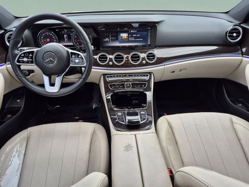 Used 2019 Mercedes-Benz E 300 image 13