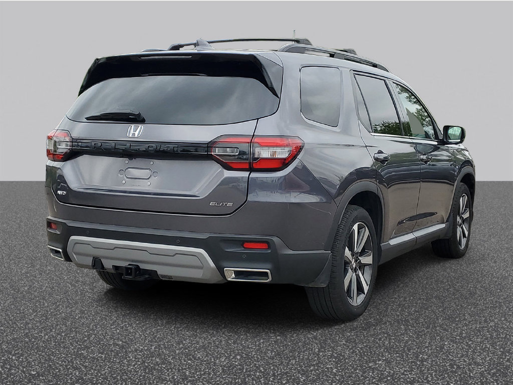 Certified 2025 Honda Pilot Elite image 3