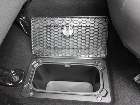 Used 2023 RAM 1500 Classic SLT w/ Electronics Convenience Group AWD/4WD image 25