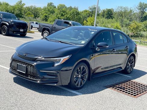 Certified 2026 Toyota Corolla SE FWD image 13