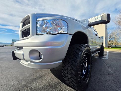 Used 2005 Dodge Ram 2500 Truck SLT image 10