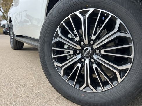 New 2026 Nissan Armada Platinum image 8