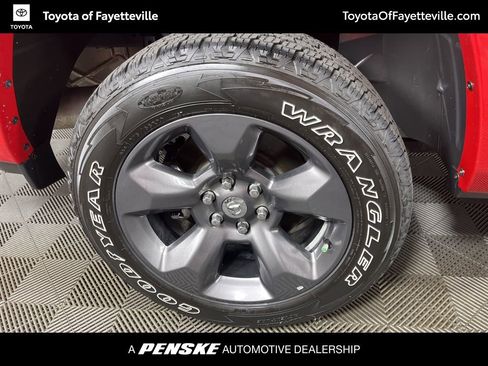 Used 2022 RAM 1500 Big Horn w/ Built-to-serve Edition image 13