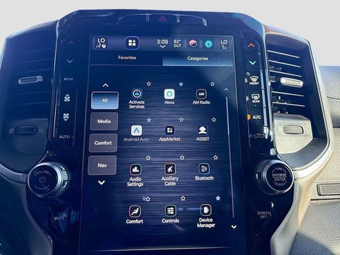 Used 2022 RAM 1500 Laramie w/ Laramie Southwest Edition image 15