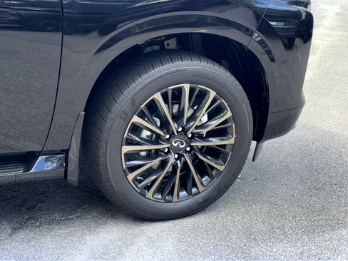 New 2026 INFINITI QX80 Autograph w/ Premium Cargo Package image 4