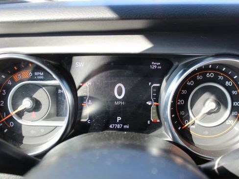 Used 2023 Jeep Wrangler Unlimited Sport AWD/4WD image 16