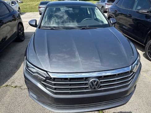 Used 2020 Volkswagen Jetta SE w/ SE Cold Weather Package FWD image 6