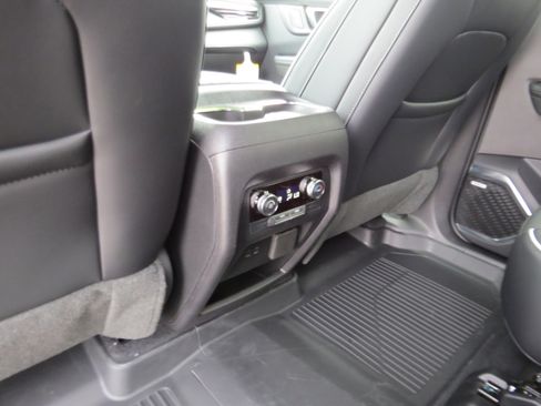 New 2026 Buick Enclave Preferred w/ Power Package image 16