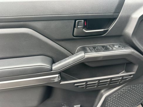 New 2026 Toyota Tacoma SR5 AWD/4WD image 10