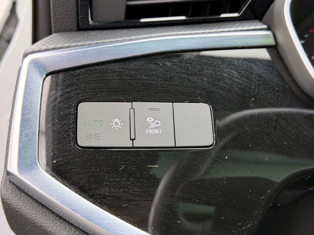 Certified 2023 Audi Q3 2.0T Premium Plus w/ Premium Plus Package AWD/4WD image 20
