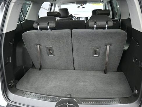 Used 2018 GMC Acadia SLE w/ LPO, Floor Liner Package FWD image 27