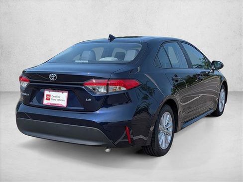Used 2025 Toyota Corolla LE w/ LE Premium Package FWD image 5