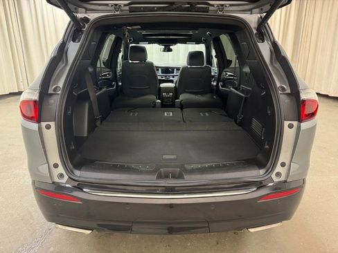 Used 2023 Buick Enclave Essence w/ Experience Buick Package image 34