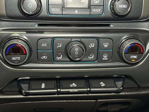 Used 2018 Chevrolet Silverado 1500 LT w/ All Star Edition AWD/4WD image 7