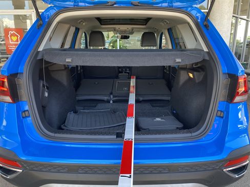 Certified 2023 Volkswagen Taos SE w/ Panoramic Sunroof Package FWD image 20