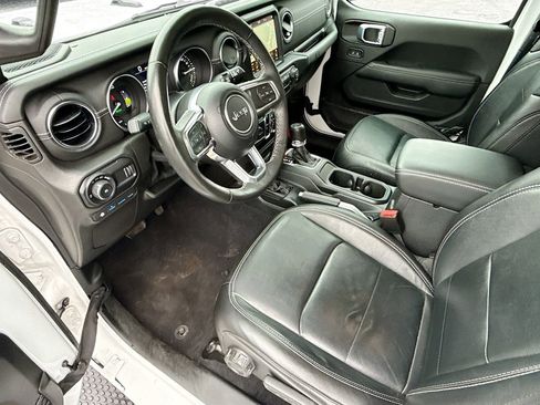 Used 2023 Jeep Wrangler Unlimited Sahara w/ Cold Weather Group image 25