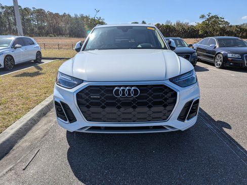 Certified 2025 Audi Q5 Prestige image 5