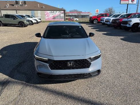 Used 2023 Honda Accord Sport image 15