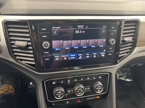 Used 2022 Volkswagen Atlas SEL image 18