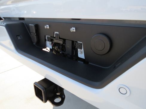 New 2026 Chevrolet Silverado 2500 High Country w/ High Country Premium Package AWD/4WD image 13