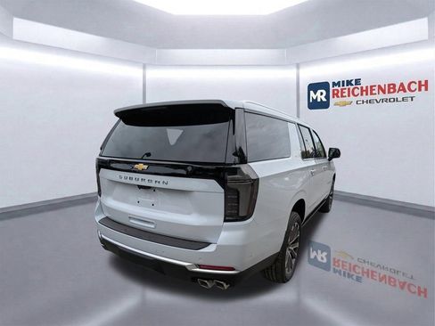 New 2026 Chevrolet Suburban High Country AWD/4WD image 5