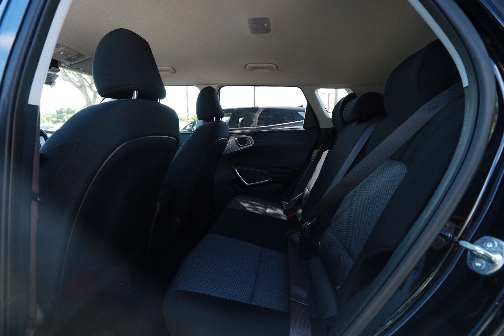 Used 2024 Kia Soul LX w/ Option Group 015 FWD image 23