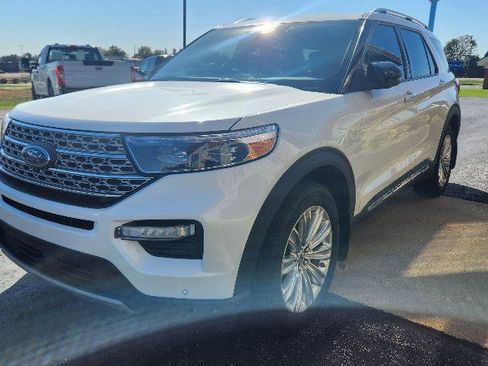 Used 2020 Ford Explorer Limited w/ Class III Trailer Tow Package AWD/4WD image 4