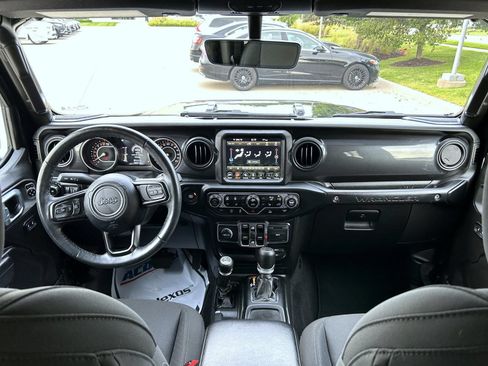 Used 2022 Jeep Wrangler Unlimited Sport AWD/4WD image 12