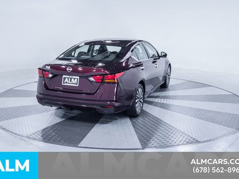Used 2025 Nissan Altima 2.5 SV FWD image 9