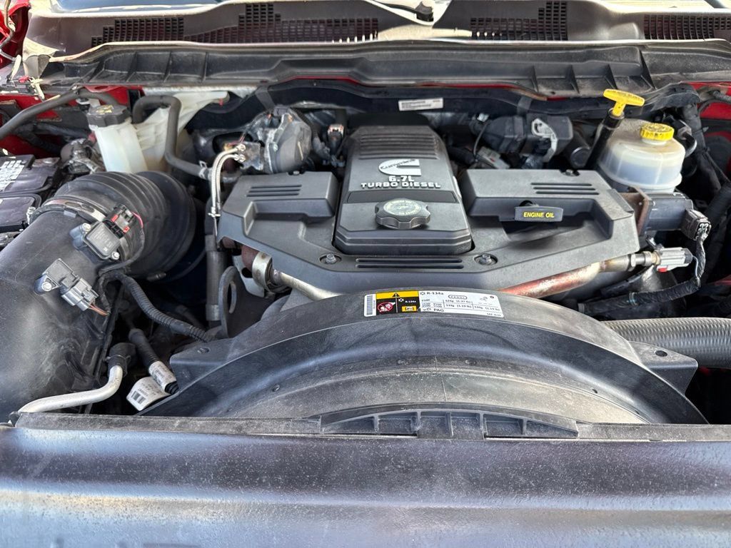 Used 2015 RAM 3500 Laramie AWD/4WD image 46