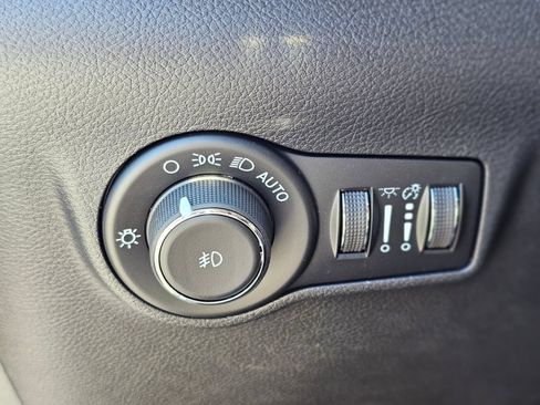 New 2026 Jeep Compass Latitude AWD/4WD image 24