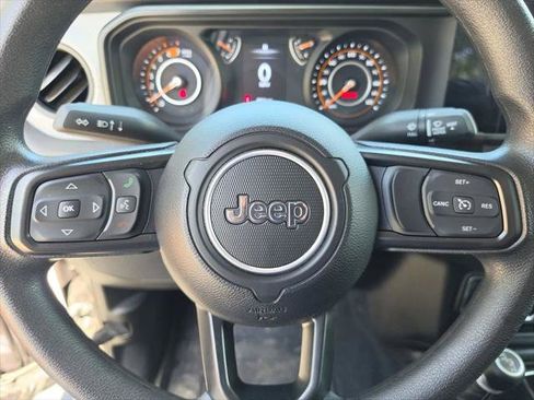 Certified 2025 Jeep Wrangler Sport AWD/4WD image 26