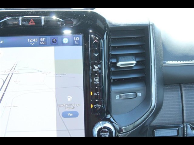 Used 2024 RAM 1500 Limited AWD/4WD image 16