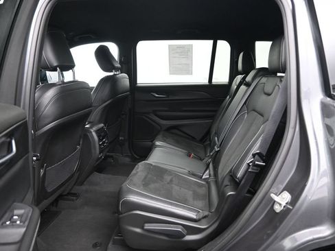 Used 2023 Jeep Grand Cherokee L Laredo AWD/4WD image 28