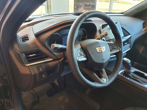 Used 2025 Cadillac CT4 Premium Luxury image 19