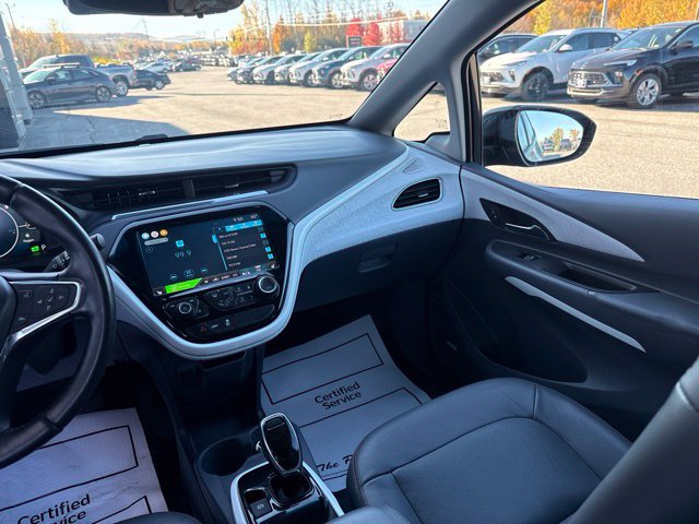 Used 2020 Chevrolet Bolt Premier w/ Infotainment Package FWD image 24