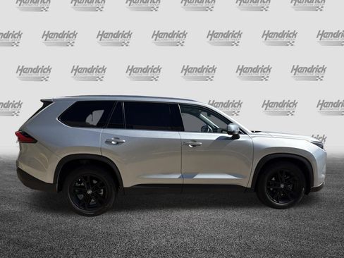 Used 2024 Toyota Grand Highlander Limited image 11