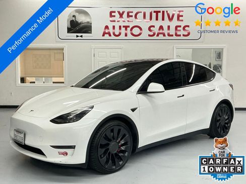 Used 2022 Tesla Model Y Performance image 1