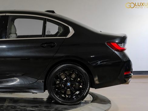 Used 2025 BMW 330i Sedan w/ Convenience Package RWD image 15