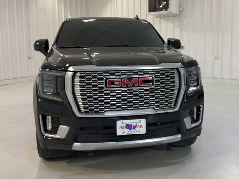 Used 2024 GMC Yukon Denali w/ Max Trailering Package image 4