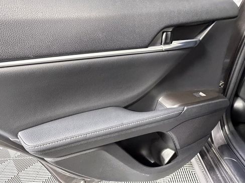 Used 2023 Toyota Camry XSE image 28