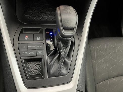 Used 2023 Toyota RAV4 XLE image 18