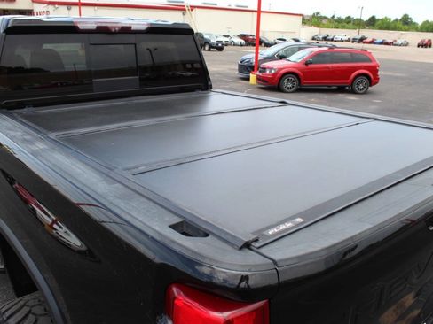 Used 2020 Chevrolet Silverado 2500 High Country w/ Z71 Off-Road Package image 13