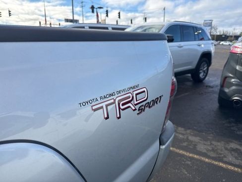 Used 2013 Toyota Tacoma TRD OFF-ROAD V6 image 4