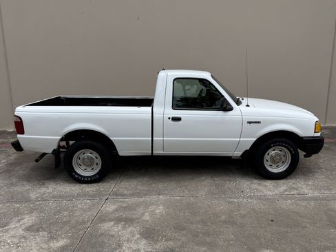 Used 2003 Ford Ranger XL RWD image 2