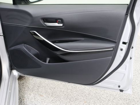 Used 2023 Toyota Corolla XSE FWD image 32