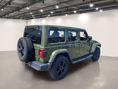 Used 2023 Jeep Wrangler Unlimited Sahara AWD/4WD image 7